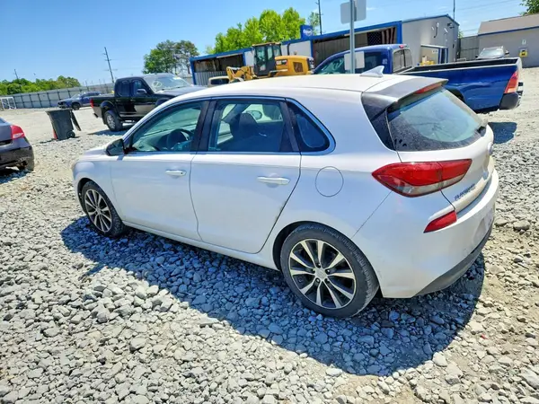KMHH35LE7JU013493 2018 HYUNDAI ELANTRA - Image 2