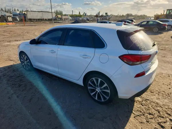 KMHH35LE7JU016295 2018 HYUNDAI ELANTRA - Image 2