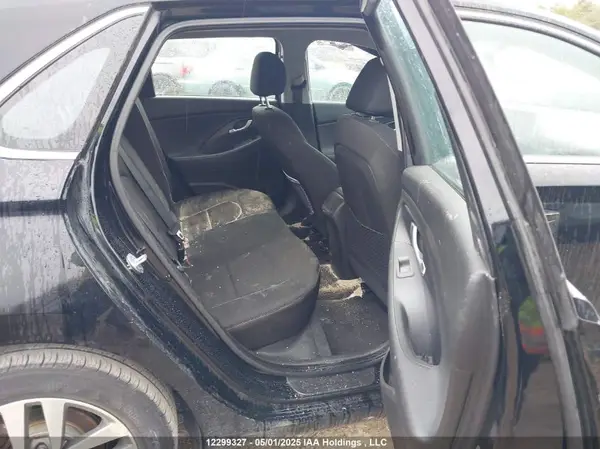KMHH35LE7JU021495 2018 HYUNDAI ELANTRA - Image 8
