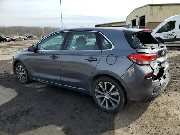 KMHH35LE7JU038667 2018 HYUNDAI ELANTRA - Image 2