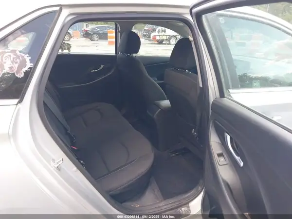 KMHH35LE7JU078764 2018 HYUNDAI ELANTRA - Image 8
