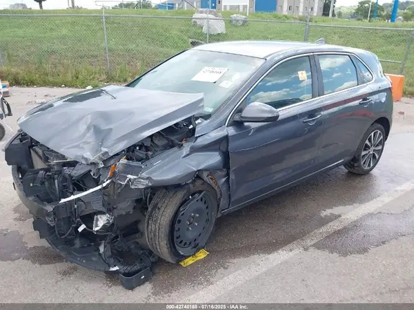 KMHH35LE7JU081020 2018 HYUNDAI ELANTRA - Image 2