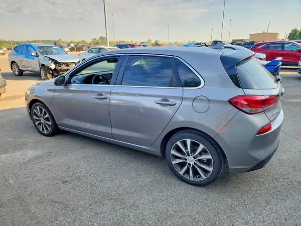 KMHH35LE7LU146046 2020 HYUNDAI ELANTRA - Image 2