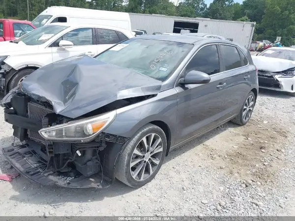 KMHH35LE8JU015446 2018 HYUNDAI ELANTRA - Image 2