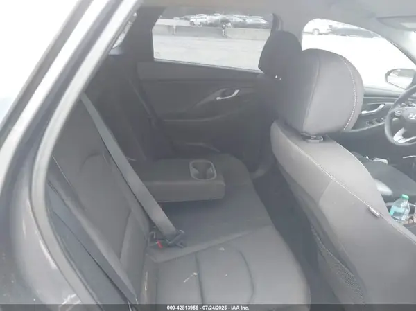KMHH35LE8JU015446 2018 HYUNDAI ELANTRA - Image 8