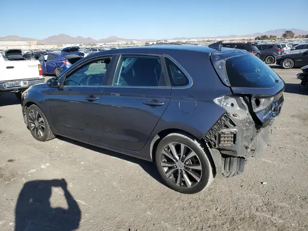 KMHH35LE8JU017083 2018 HYUNDAI ELANTRA - Image 2