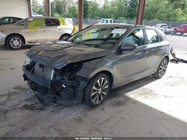 KMHH35LE8JU029332 2018 HYUNDAI ELANTRA - Image 2