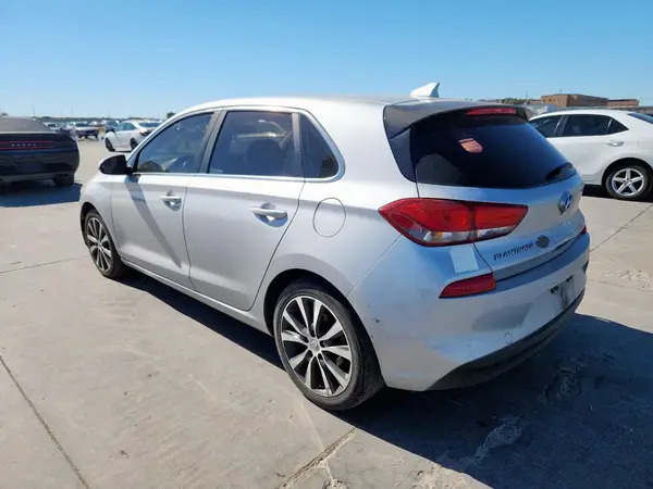 KMHH35LE8JU055154 2018 HYUNDAI ELANTRA - Image 2