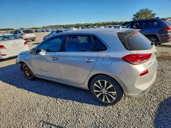 KMHH35LE8JU067790 2018 HYUNDAI ELANTRA - Image 2