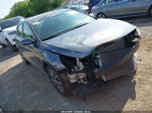 KMHH35LE8JU074206 2018 HYUNDAI ELANTRA - Image 1
