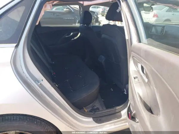 KMHH35LE8JU077865 2018 HYUNDAI ELANTRA - Image 8