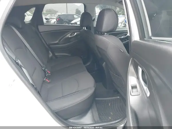 KMHH35LE8JU081382 2018 HYUNDAI ELANTRA - Image 8