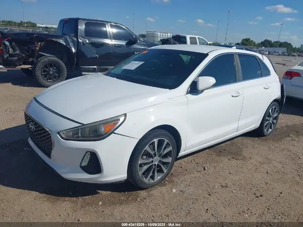 KMHH35LE8KU088253 2019 HYUNDAI ELANTRA - Image 2
