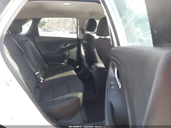 KMHH35LE8KU091783 2019 HYUNDAI ELANTRA - Image 8