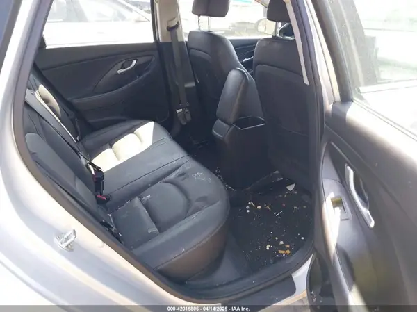 KMHH35LE8KU106251 2019 HYUNDAI ELANTRA - Image 8
