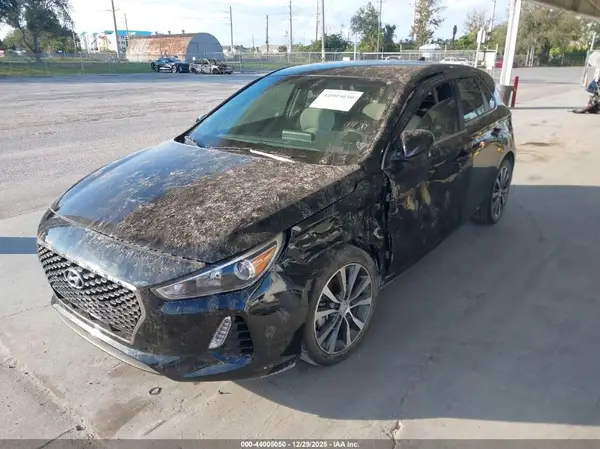 KMHH35LE8KU114172 2019 HYUNDAI ELANTRA - Image 2