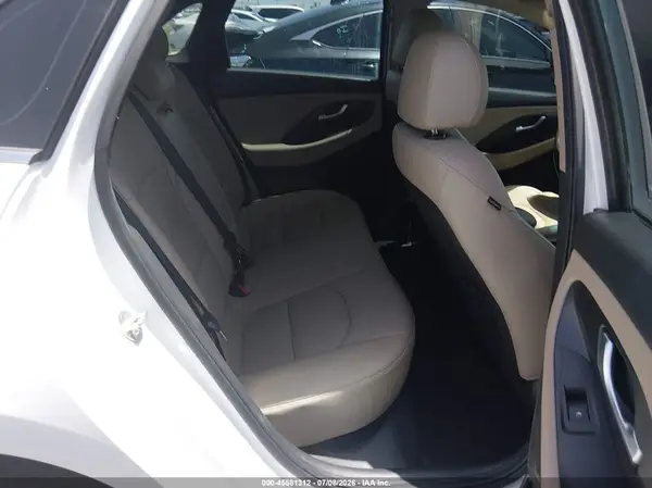 KMHH35LE8LU137436 2020 HYUNDAI ELANTRA - Image 8
