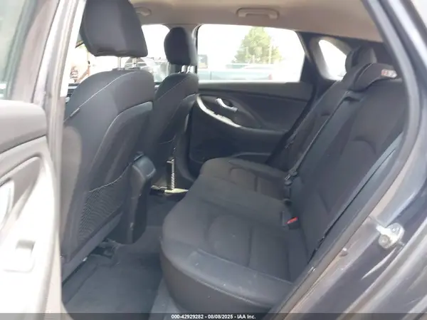 KMHH35LE9JU011695 2018 HYUNDAI ELANTRA - Image 8