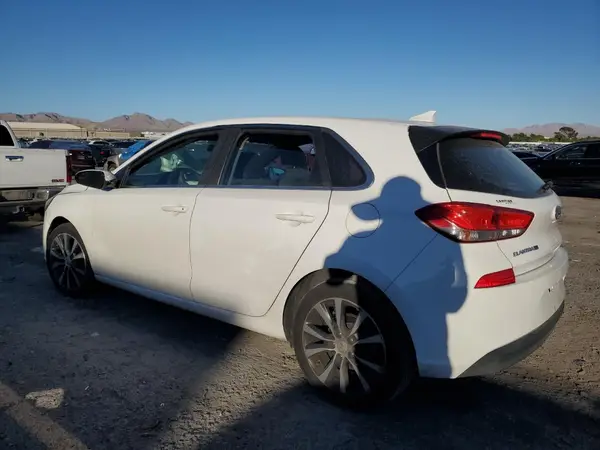 KMHH35LE9JU012958 2018 HYUNDAI ELANTRA - Image 2