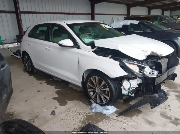 KMHH35LE9JU013527 2018 HYUNDAI ELANTRA - Image 1