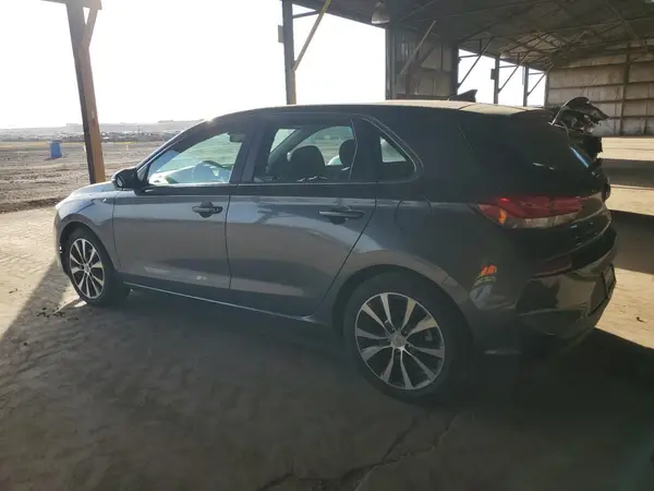 KMHH35LE9JU017058 2018 HYUNDAI ELANTRA - Image 2