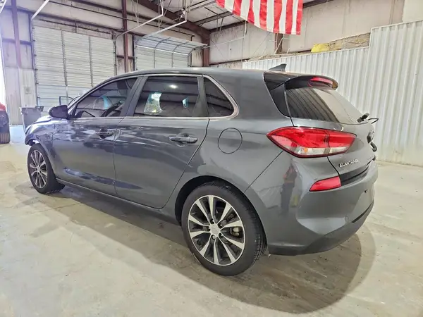 KMHH35LE9JU019232 2018 HYUNDAI ELANTRA - Image 2