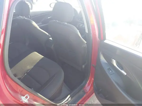KMHH35LE9JU022745 2018 HYUNDAI ELANTRA - Image 8