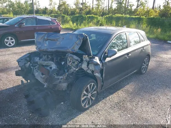 KMHH35LE9JU032949 2018 HYUNDAI ELANTRA - Image 2