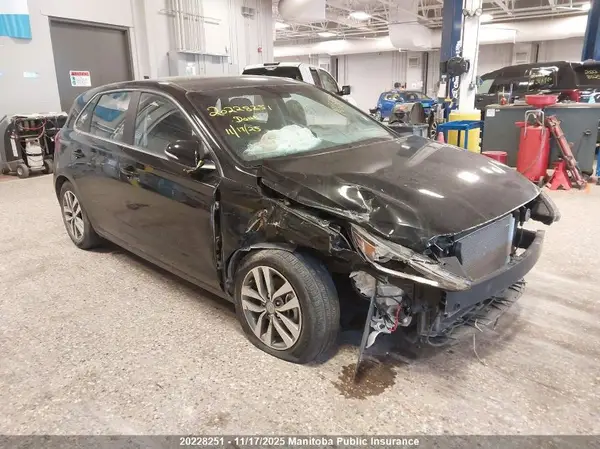 KMHH35LE9JU033843 2018 HYUNDAI ELANTRA - Image 1
