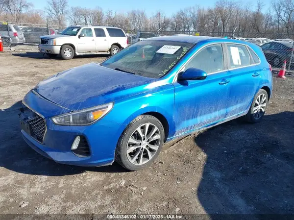 KMHH35LE9JU060234 2018 HYUNDAI ELANTRA - Image 2