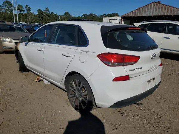 KMHH35LE9JU063005 2018 HYUNDAI ELANTRA - Image 2