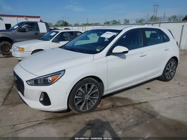 KMHH35LE9JU063067 2018 HYUNDAI ELANTRA - Image 2