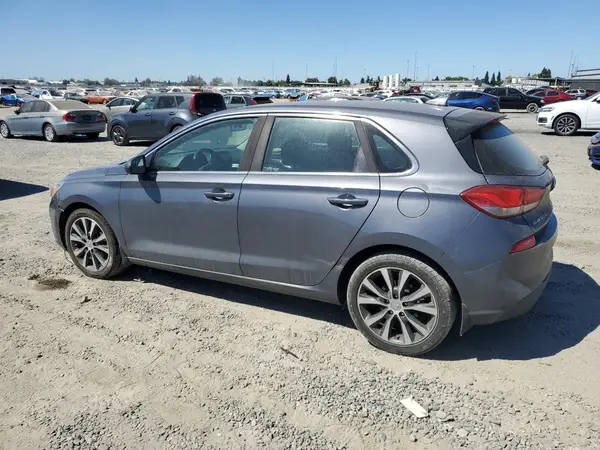 KMHH35LE9JU064560 2018 HYUNDAI ELANTRA - Image 2