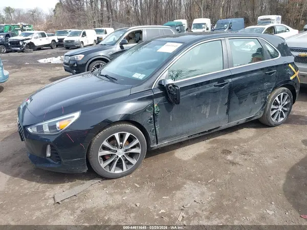 KMHH35LE9JU077602 2018 HYUNDAI ELANTRA - Image 2