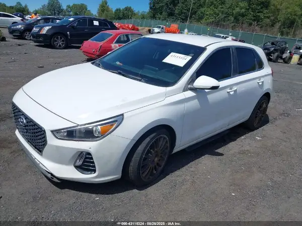 KMHH35LE9JU083142 2018 HYUNDAI ELANTRA - Image 2