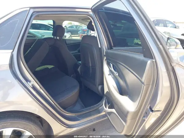 KMHH35LE9KU088892 2019 HYUNDAI ELANTRA - Image 8