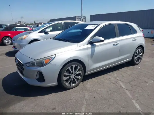 KMHH35LE9KU097611 2019 HYUNDAI ELANTRA - Image 2