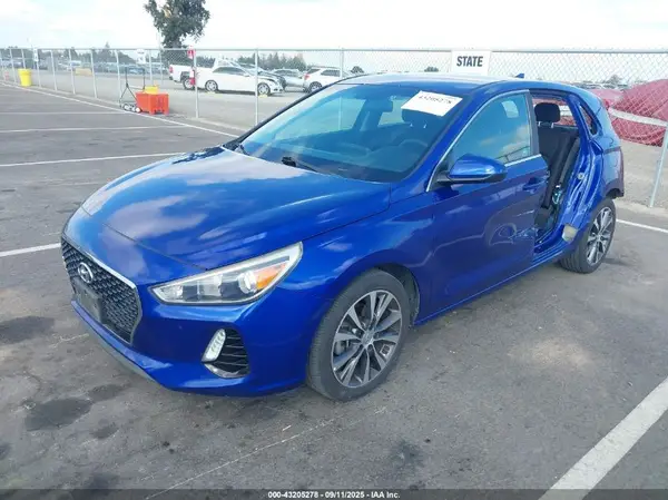 KMHH35LE9KU098077 2019 HYUNDAI ELANTRA - Image 2