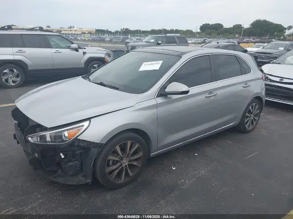 KMHH35LE9LU137851 2020 HYUNDAI ELANTRA - Image 2