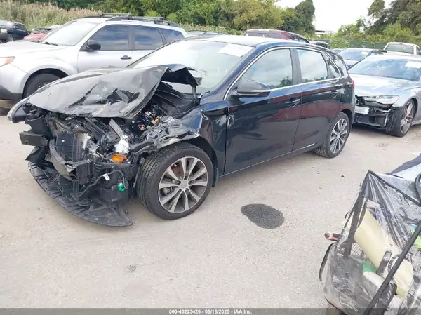 KMHH35LESJU029790 2018 HYUNDAI ELANTRA - Image 2