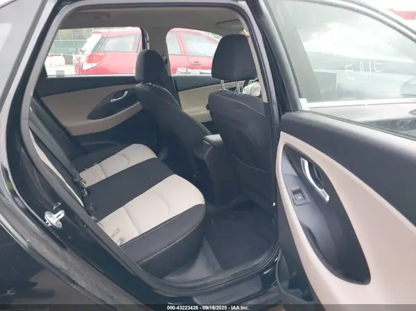 KMHH35LESJU029790 2018 HYUNDAI ELANTRA - Image 8