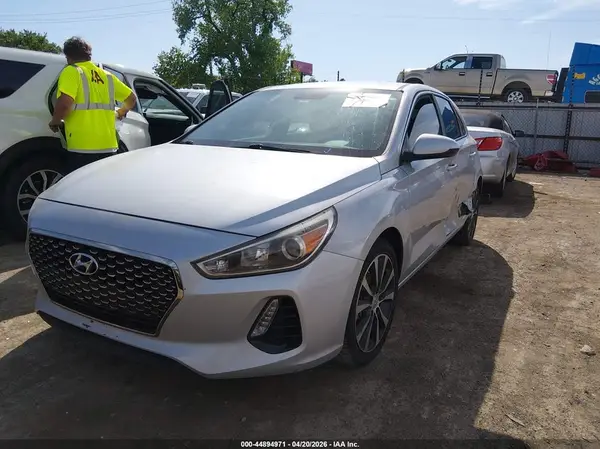 KMHH35LEXJU008885 2018 HYUNDAI ELANTRA - Image 2