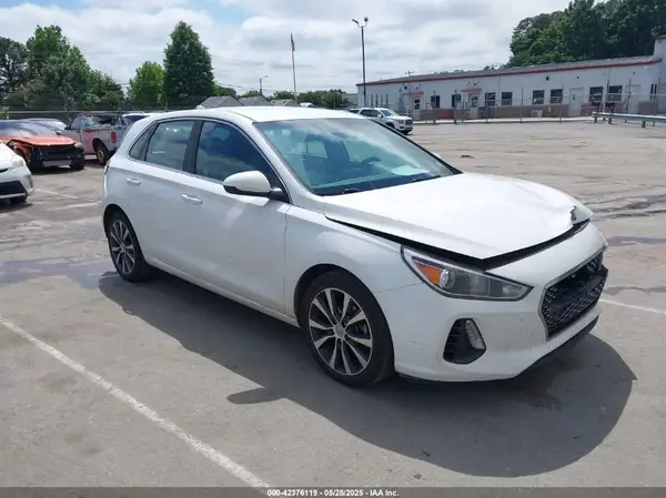 KMHH35LEXJU011561 2018 HYUNDAI ELANTRA - Image 1