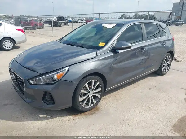 KMHH35LEXJU017814 2018 HYUNDAI ELANTRA - Image 2