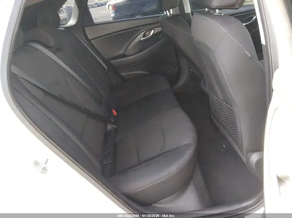 KMHH35LEXJU018123 2018 HYUNDAI ELANTRA - Image 8