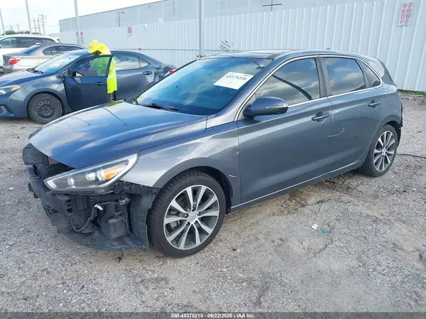 KMHH35LEXJU057987 2018 HYUNDAI ELANTRA - Image 2