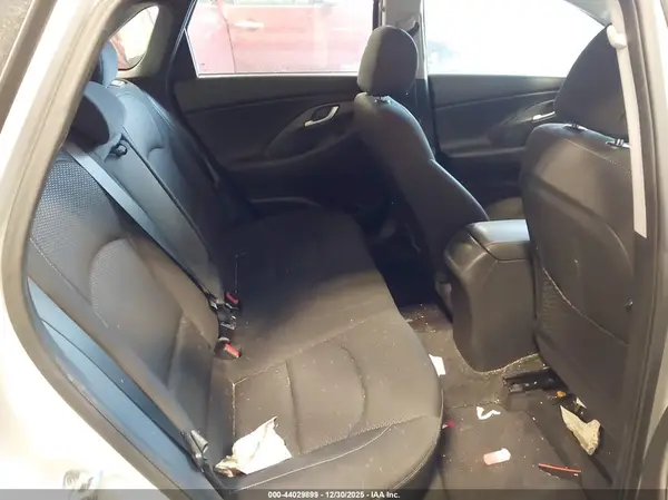 KMHH35LEXJU063059 2018 HYUNDAI ELANTRA - Image 8