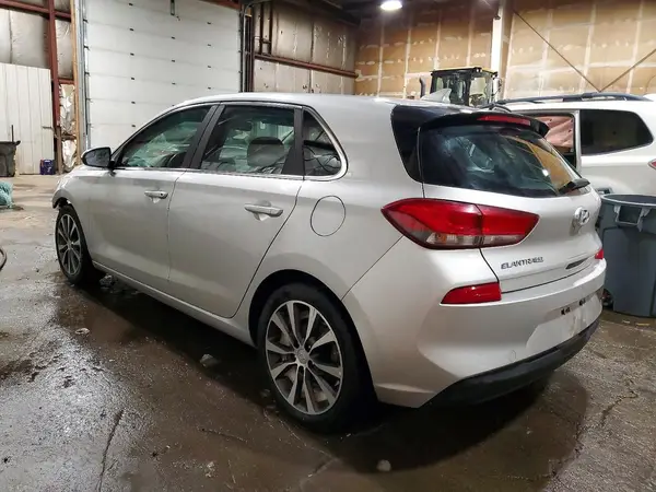 KMHH35LEXKU097133 2019 HYUNDAI ELANTRA - Image 2