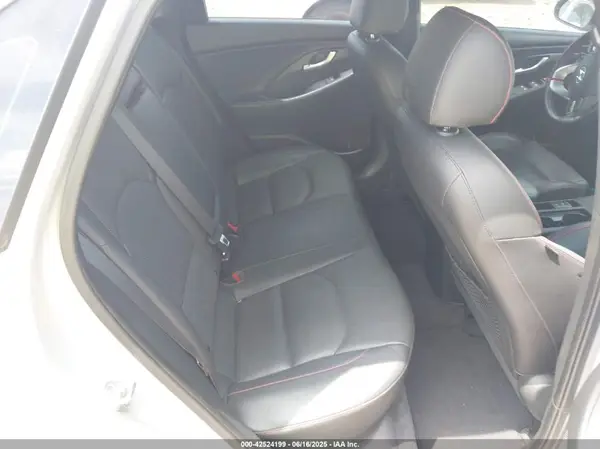KMHH55LC1JU021758 2018 HYUNDAI ELANTRA - Image 8
