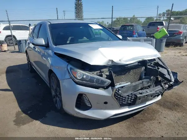 KMHH55LC1JU086867 2018 HYUNDAI ELANTRA - Image 1